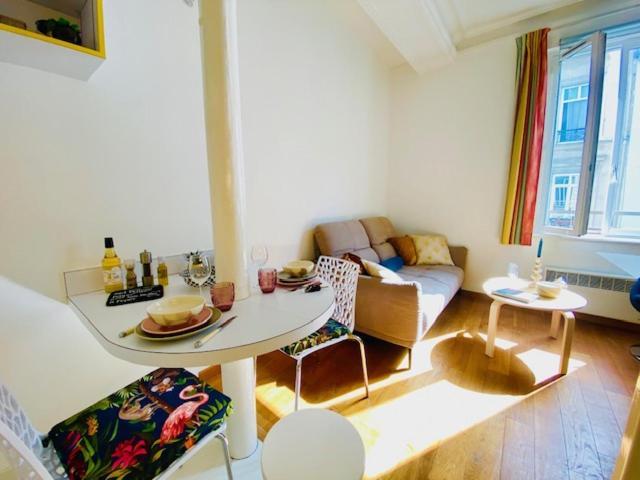 Apartamento Chez Virginie Agreable Centre Parking Ruan Exterior foto
